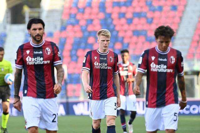 世界杯-亚马尔替补首秀费兰中梁 西班牙27射0-0佛得角